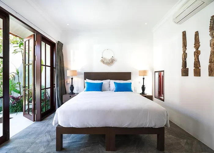 Tahi - Stylish Luxury, Tranquil Location, Walk To Villa *