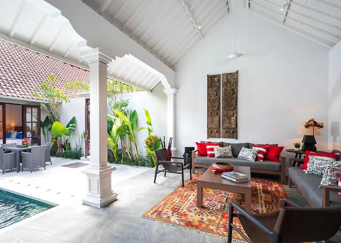 Tahi - Stylish Luxury, Tranquil Location, Walk To Villa