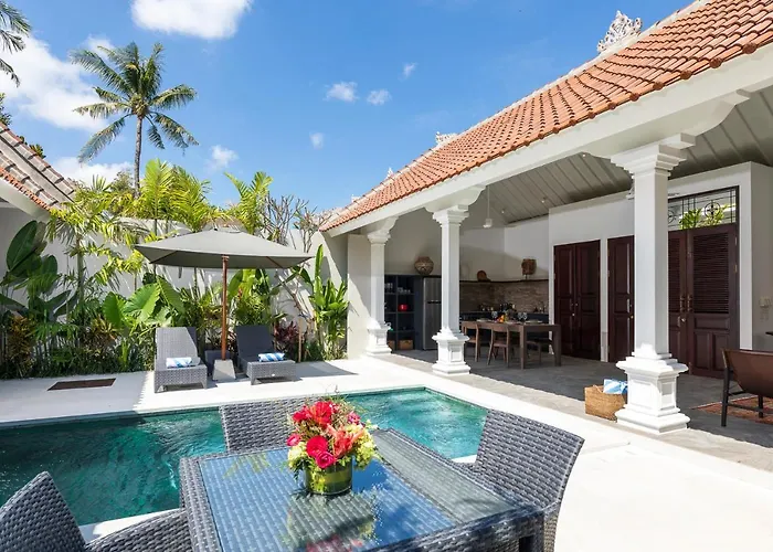 Tahi - Stylish Luxury, Tranquil Location, Walk To Villa